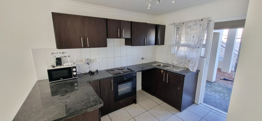 To Let 2 Bedroom Property for Rent in Melkbosstrand Central Western Cape